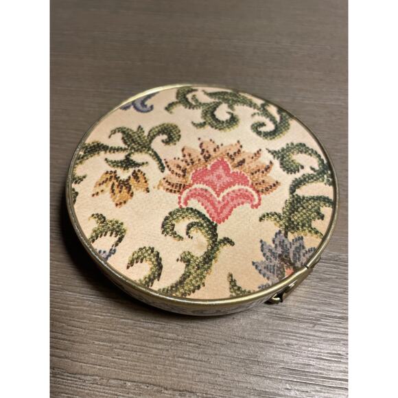 Metal Folding Travel Double Hand Mirror w/Stand 3 1/2 Round Floral Vintage - Picture 6 of 8